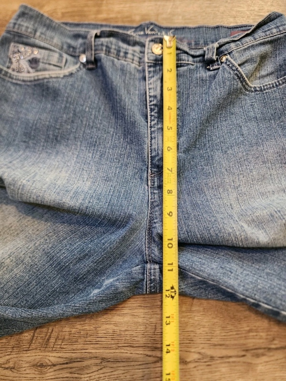 Gloria Vanderbilt Amanda Womens Capri Jean Shorts Size 10 Blue Denim Wash - Picture 7 of 10